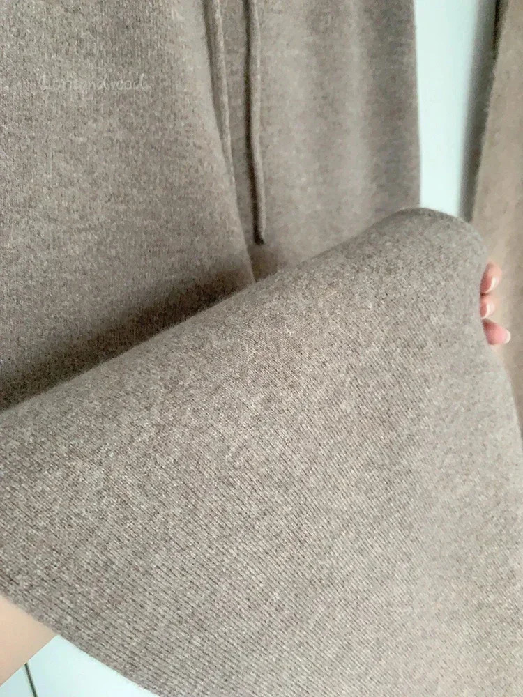 Autumn and Winter Highwaisted Loose Wool Knitted Wideleg Trousers for Women To Wear Straight Leg Wideleg Moped Trousers 251022