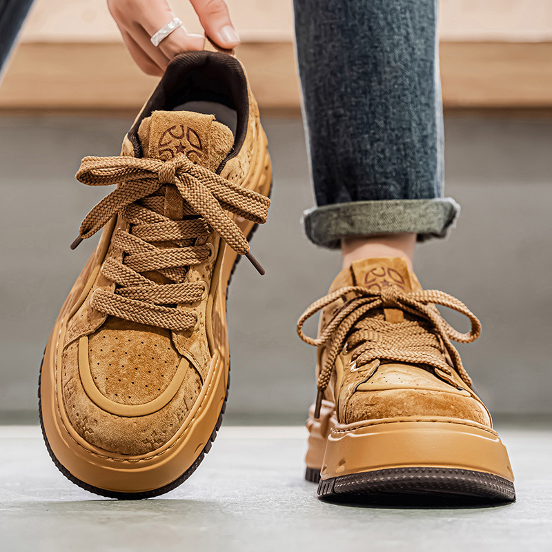 Men's shoes autumn wheat color overturned ancient heightened suede shoes teenagers student trend versatile sports and leisure board shoes2025