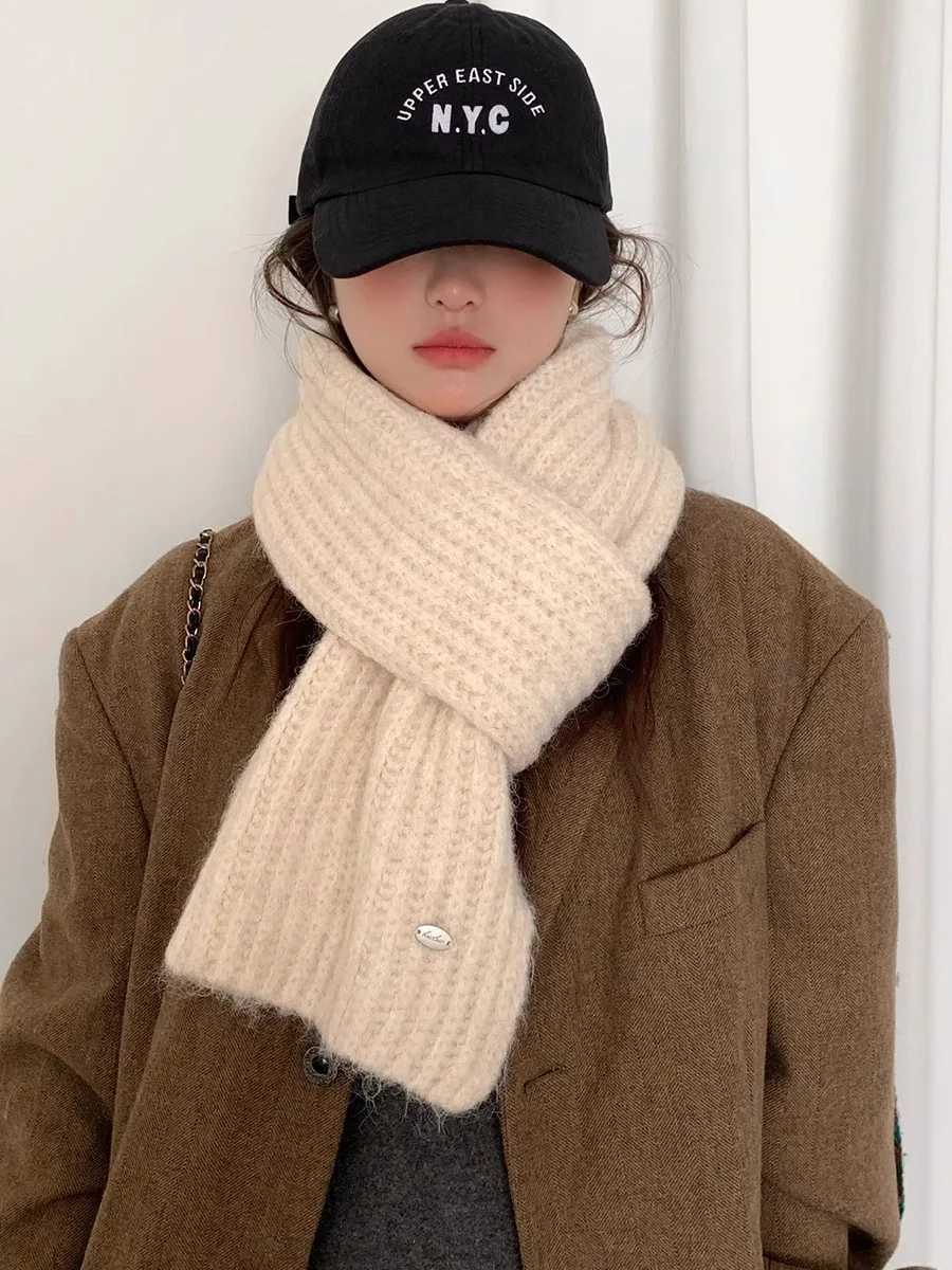 Red Wool Blend New Year Christmas Knitted Scarf For Women Autumn And Winter Thickened Warm Neck Scarf Versatile Pon J251022