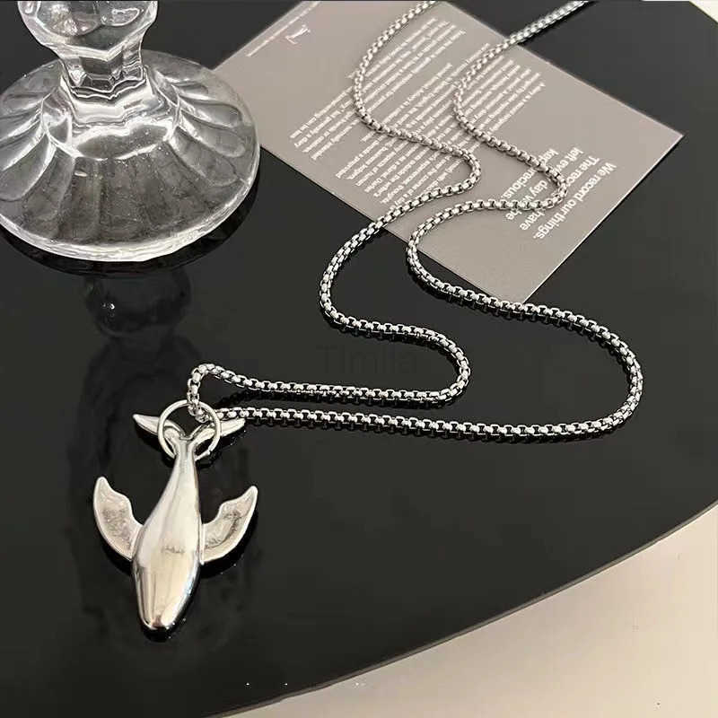 Fashion Trend Whale Stainless Steel Pendant Necklace for Men Exquisite Highend Design Small Whale Cold Wind Long Sweater Chain U251022