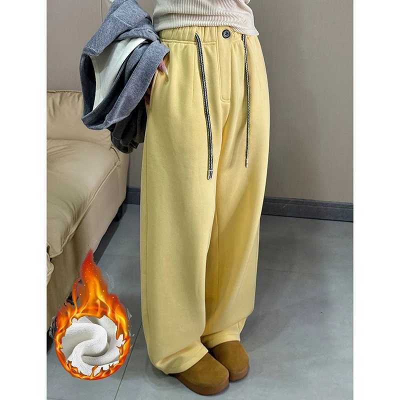 Winter Women Streetwear Baggy Fleece Pants Lady High Waist Snow Warm Plush Trousers Girls Slim Fit Daily Thermal PantsT251022
