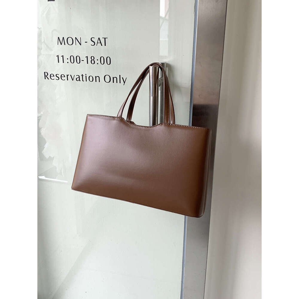 Korean Style Fashion Women's Tote Sturdy Three-Dimensional Large Capacity Office Handbag High-End Commuter Bag B5