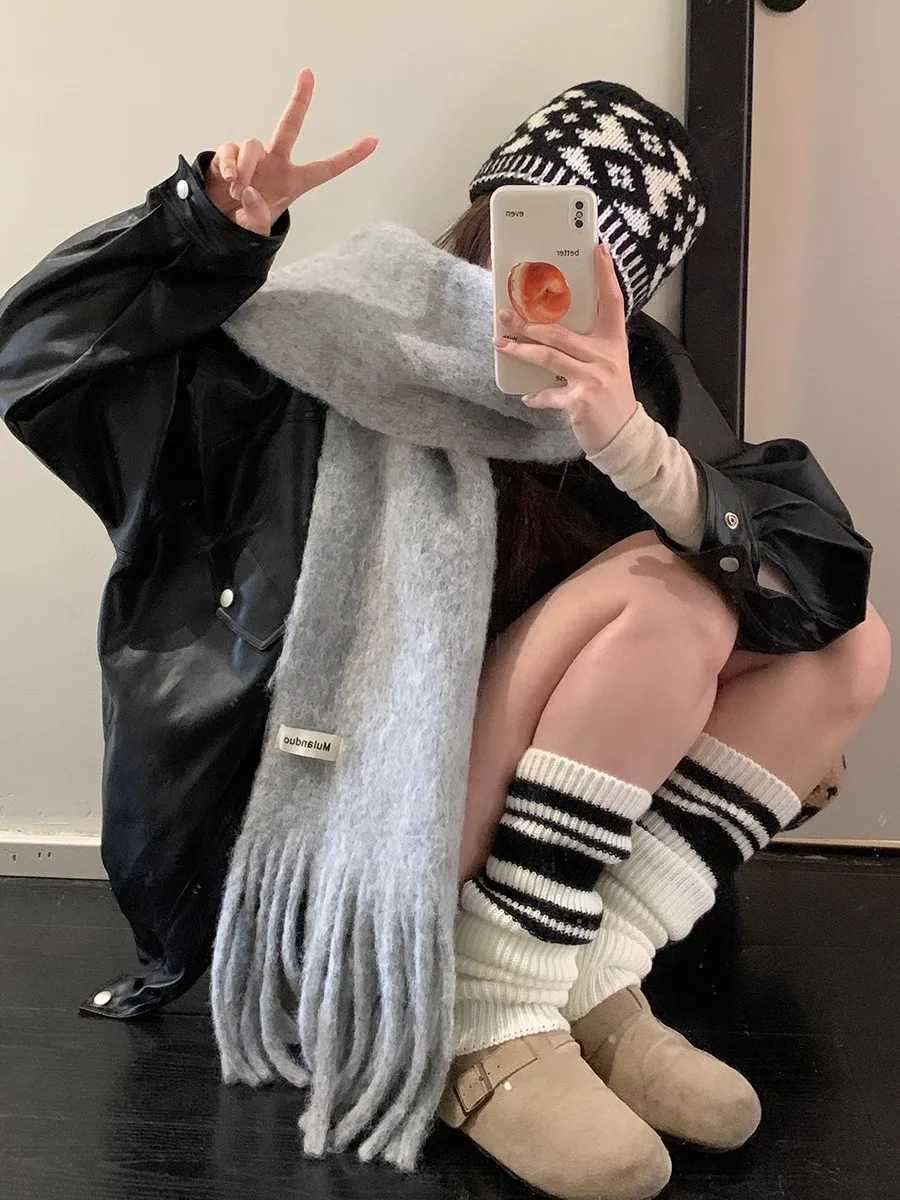 Womens Thick WoolBlend KoreanStyle Gray Knit Scarf For Autumn And Winter Warm And Stylish Perfect For Students J251022