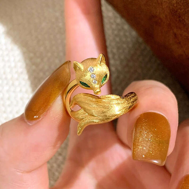 Little Girl Light Luxury Sparkling Gold Nine-Tailed Fox Brushed 3D