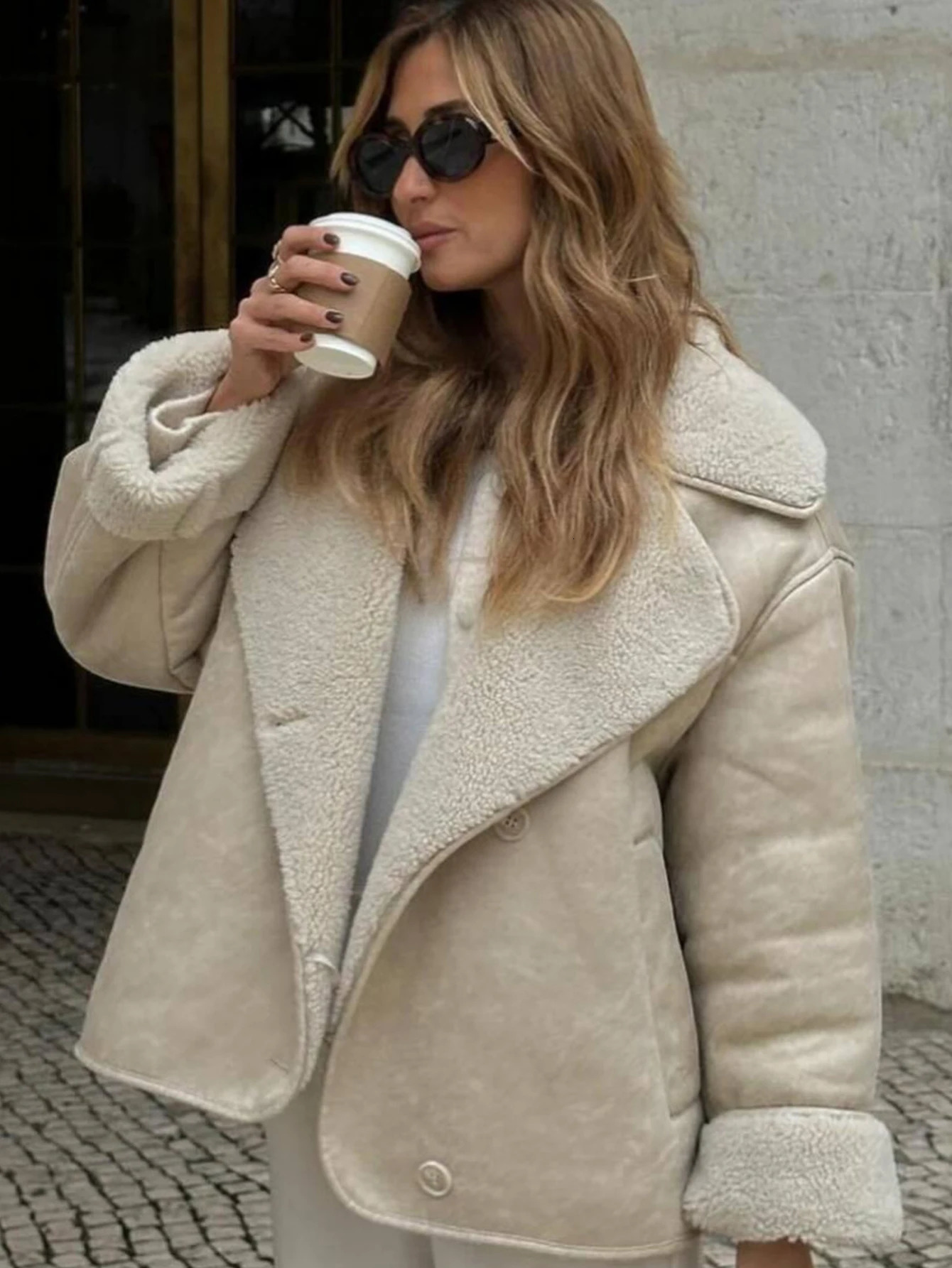 autumn and winter European American collar fur integrated suede velvet warm jacket for women 251017