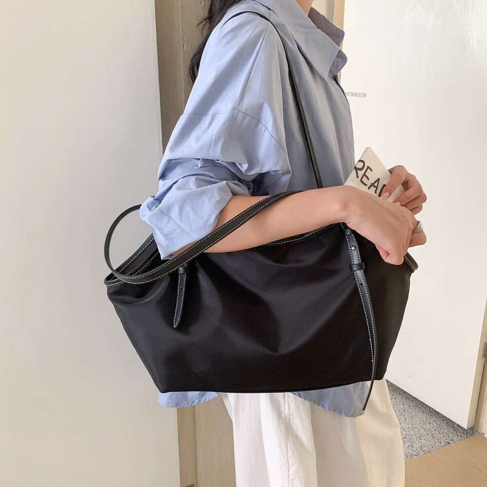 Nylon New Women's Shoulder Korean Style Trendy Commuter Casual Versatile Large Capacity Tote Bag For Women B5