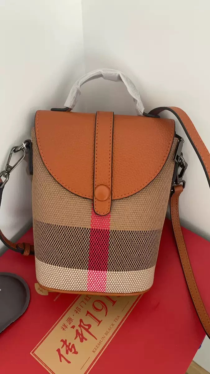 Free shipping Designer Bags Luxury Bag Shoulder Bag Crossbody Purse Tote Luxury Bag Ladies Fashion Mini Bag High Quality Leather Zipper Armpit Bag New