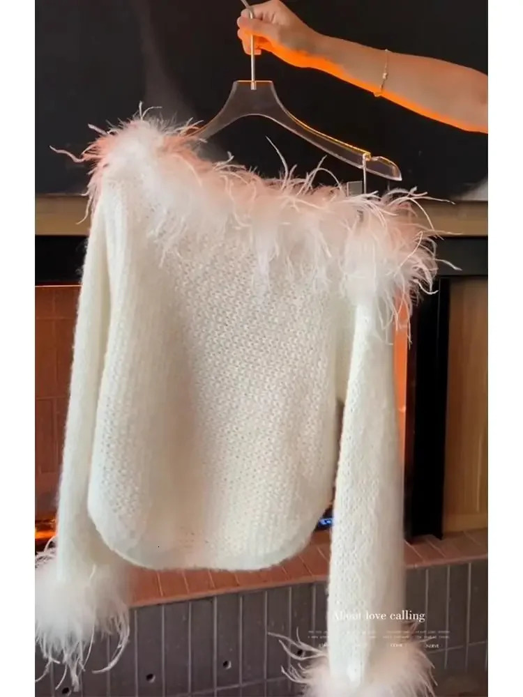 French Retro Soft Lazy Style Knitted Sweater Women Clothing Premium White Off Shoulder Feather Splicing White Sweater Pullovers 251016