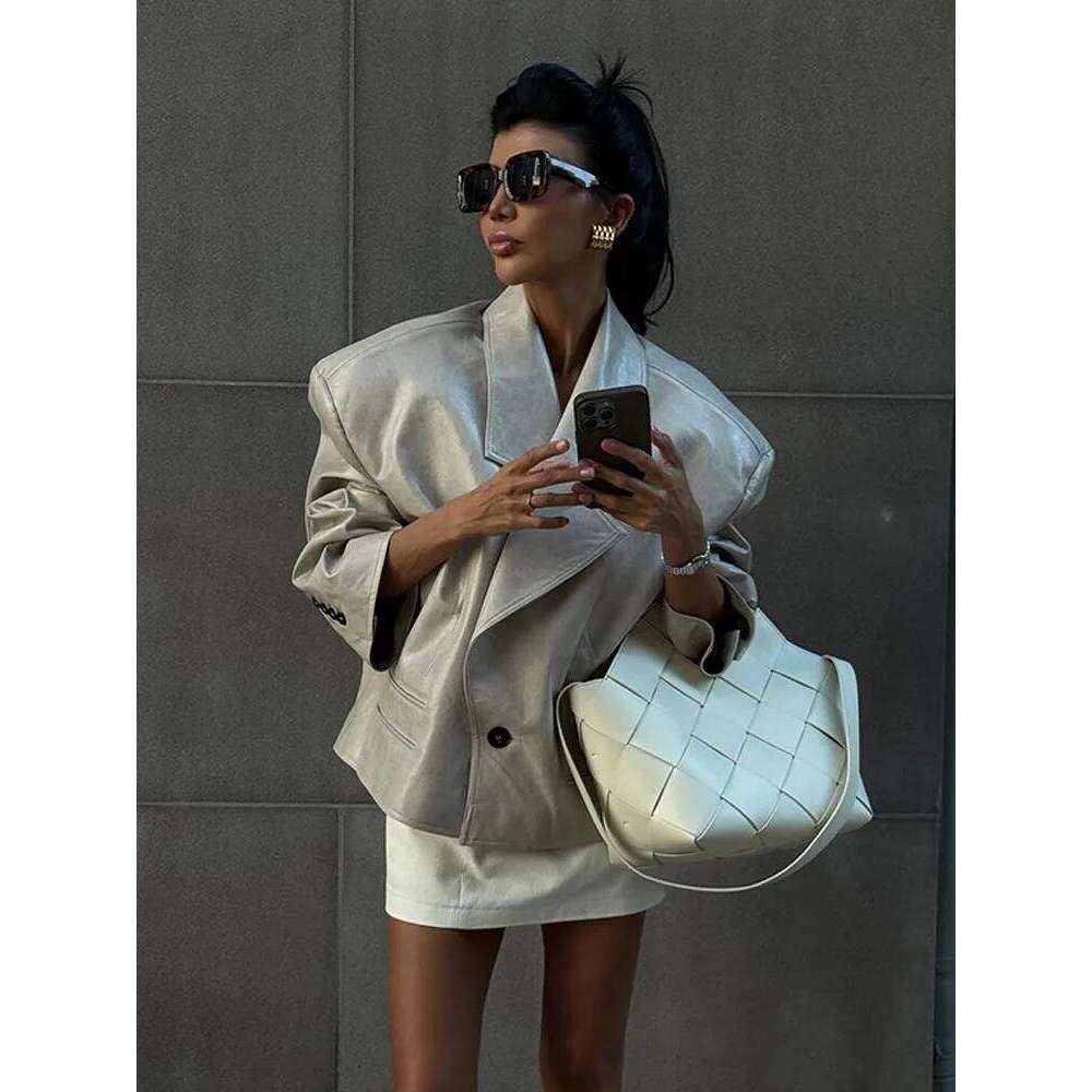 Retro PU Leather Short Jacket Women 2025 Chic Street Pad Shoulder Lapel Single Breasted Jackets Coat Female Casual Loose Outwear