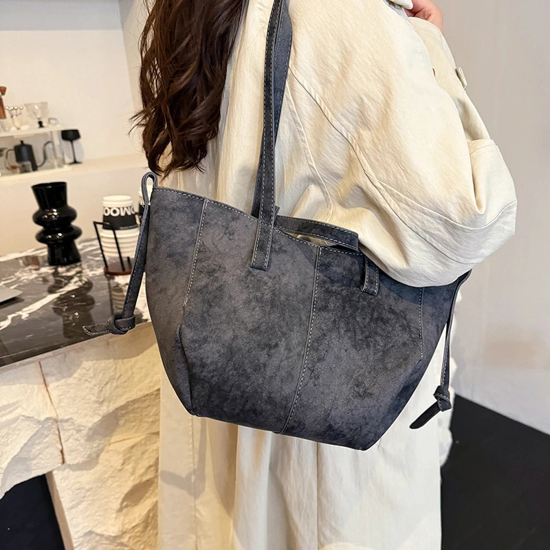 LEFTSIDE Small PU Leather Shoulder Bags for Women 2025 Crossbody Bag Females Retro Handbags and Purses 251018