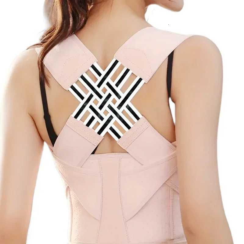 Posture Corrector for Women and Men Adjustable Shoulder Posture Brace Back Straightener Posture Used for Middle Upper Spine D2510221
