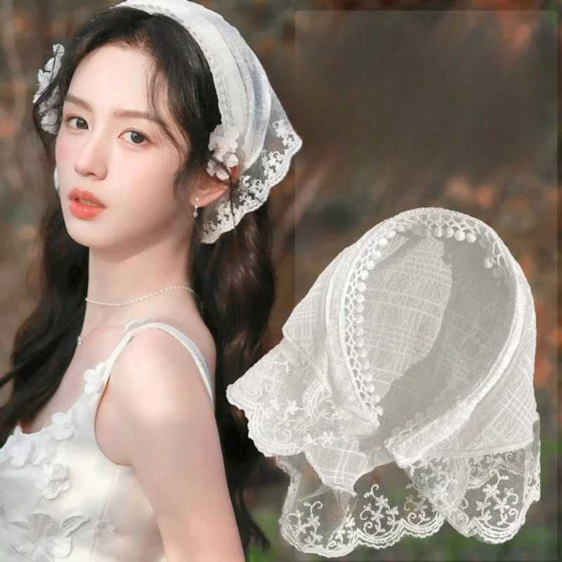 Fashion Retro Flower Lace Triangle Scarf Hair Band White Bandana Turban Headband For Women girl Headwarp Hair Accessories V251022