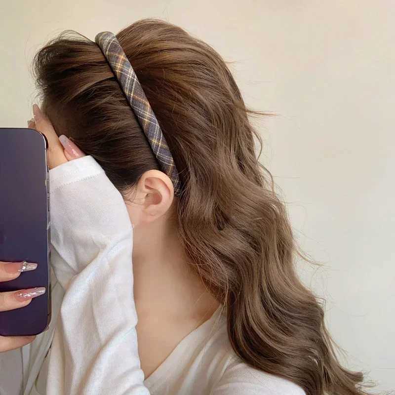 Elegant Plaid Bezel Hairband for Women Korean Retro Headband Girls Vintage Hoop for Holiday Party Hair Bands Accessories V251022