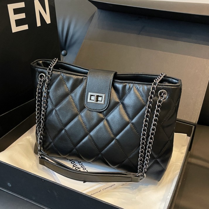 Free delivery designer Shoulder tote Bags For woman bag handbag Fashionable casual flap armpit bag women crossbody bag