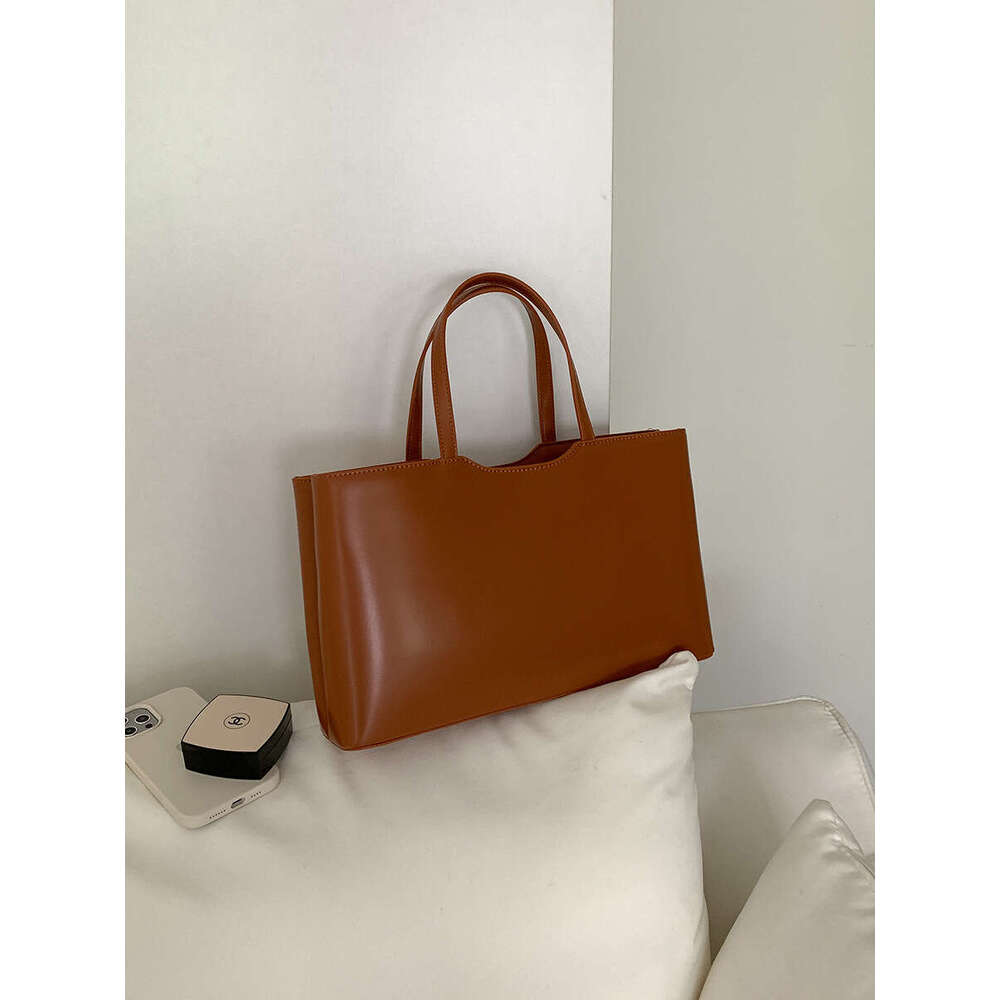 Korean Style Fashion Women's Tote Sturdy Three-Dimensional Large Capacity Office Handbag High-End Commuter Bag B5