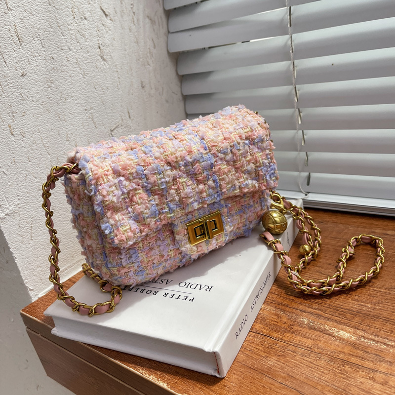 Designer bag free shipping 2025 autumn and winter new mini fashion cross body bag casual fashion diamond lattice chain flap bag for women pink yellow 