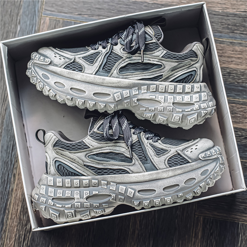 Men's shoes spring and summer mesh breathable and versatile youth sports running tire soles increase the height of casual black dad trendy shoes