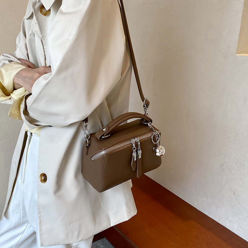 Luxury Brand Designer Bag Fashionable Textured Handbag For Women 2025 New Simple Boston Shoulder Crossbody Small Square Bag