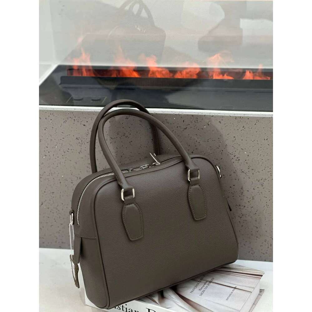 Bowling Shoulder handbag Designer Genuine Leather With Large Capacity Women Cowhide Retro Boston Travel Bag