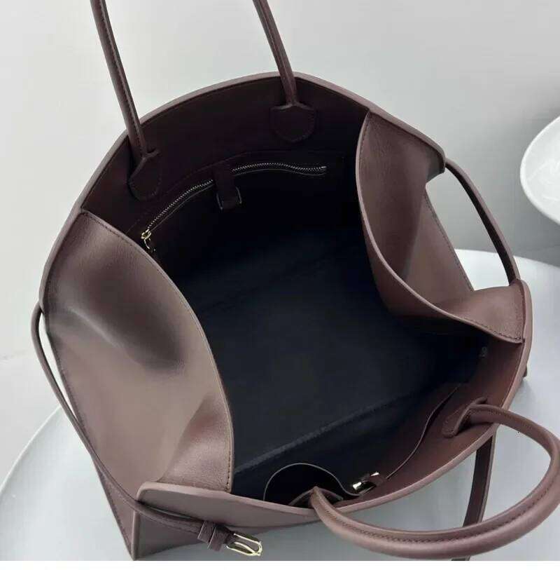 Adjustable Straps, Minimalist Design Tote Capacity Commuter Bag Cowhide Niche Shoulder Handbag Large Soft