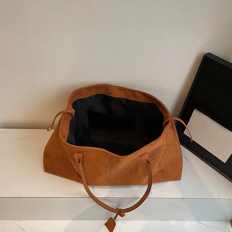 Elegant Shoulder Bag Pouch Suede Korean Style Storage Handbag Bucket Allmatch Underarm Tote 251018