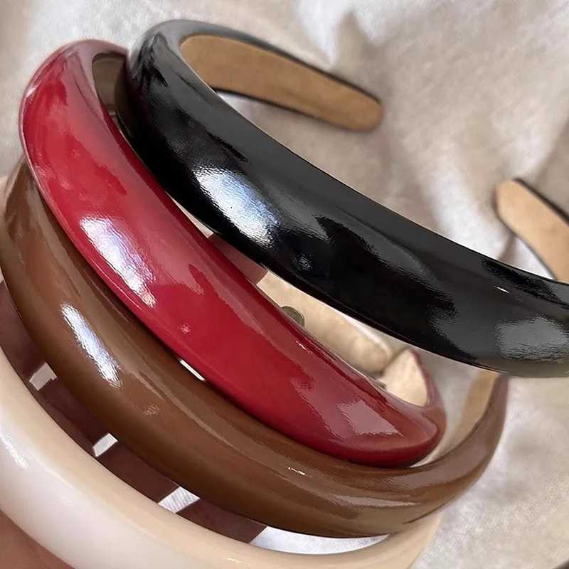 Vintage Leather Sponge Solid Hairband For Women Simple Outside Hair Hold Headband Hair Hoop Hair Band Fashion Hair Accessories V251022