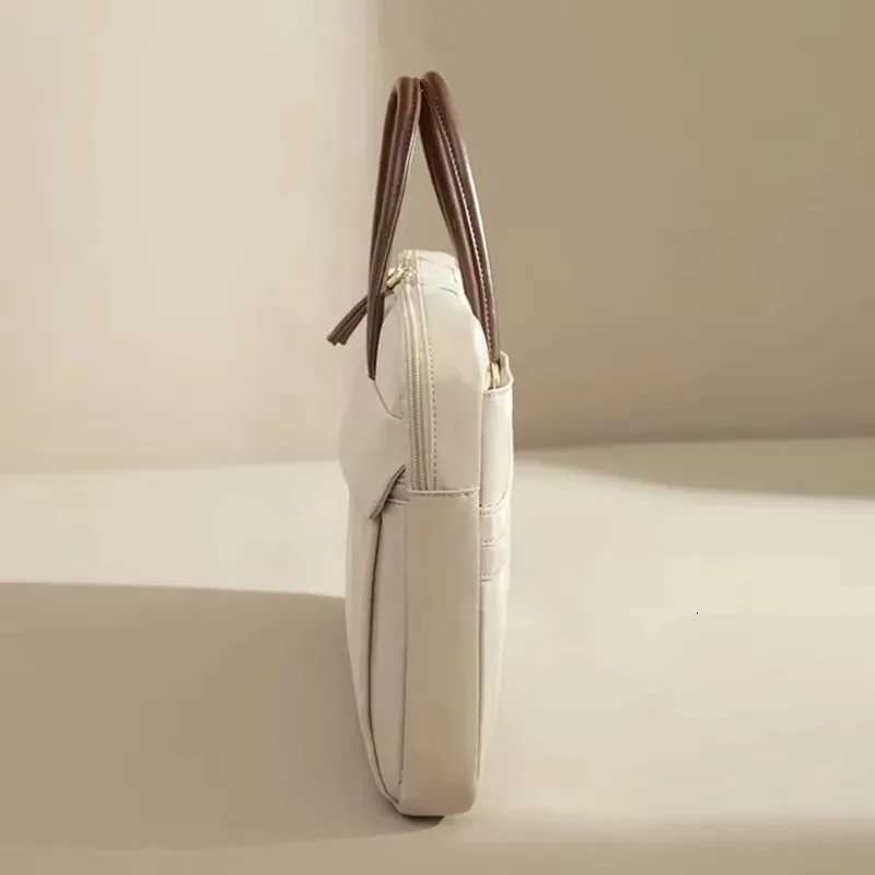 1416 inch laptop bag for women 2024 new casual and fashionable commuting handbag solid color business briefcase W251022