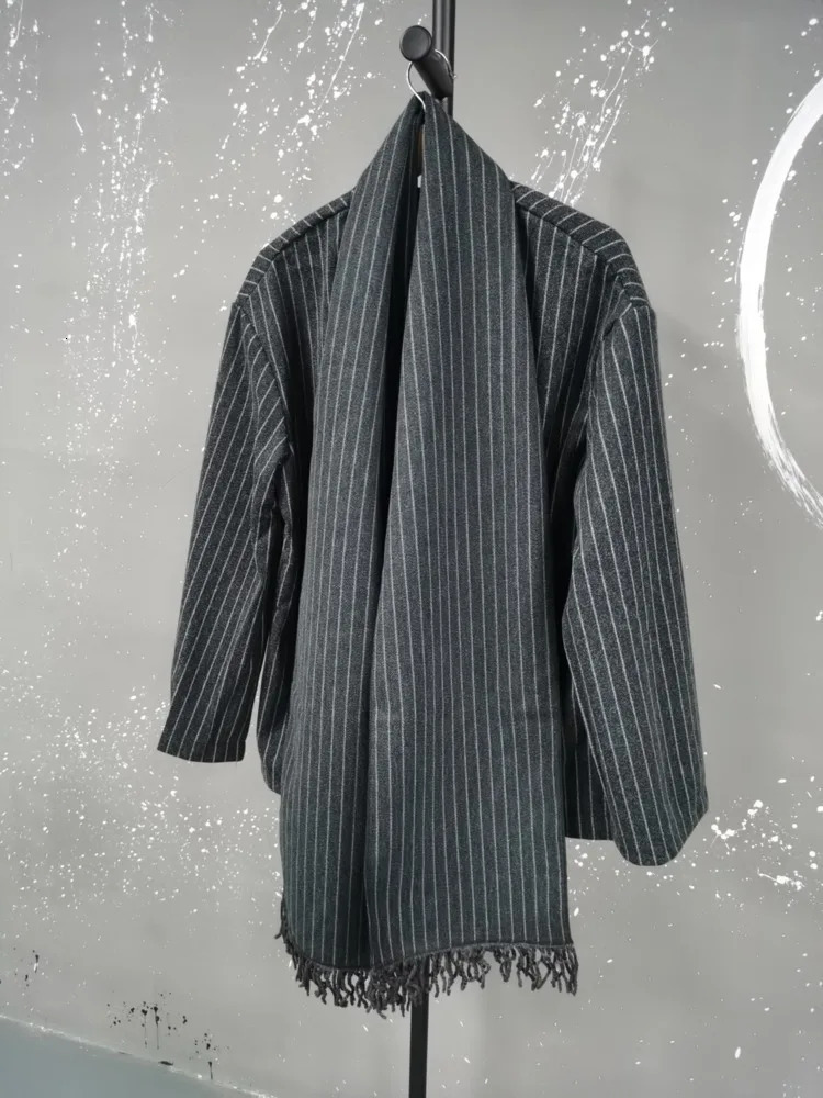 LGRQ winter fashion women thin clothes scarf striped single breasted woolen short jacket female top WQ1002802 251021