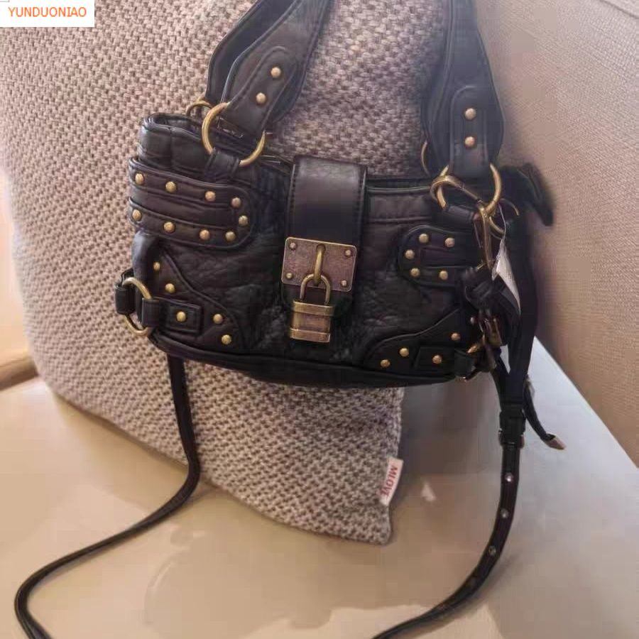 Autumn and winter new trend rivet retro American street style handbag luxury buckle design women's shoulder bag designer bag