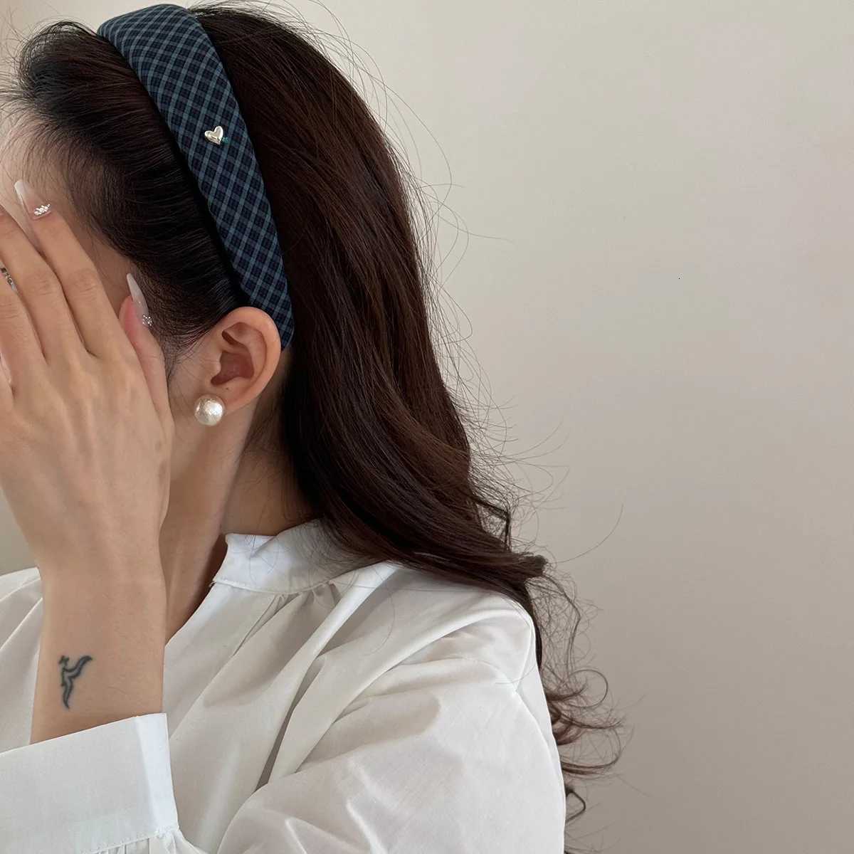 Hair accessories for women Girl head band femme korean vintage popular leading fashion makeup hoop washing adults kpop Yoga 2025 V251022