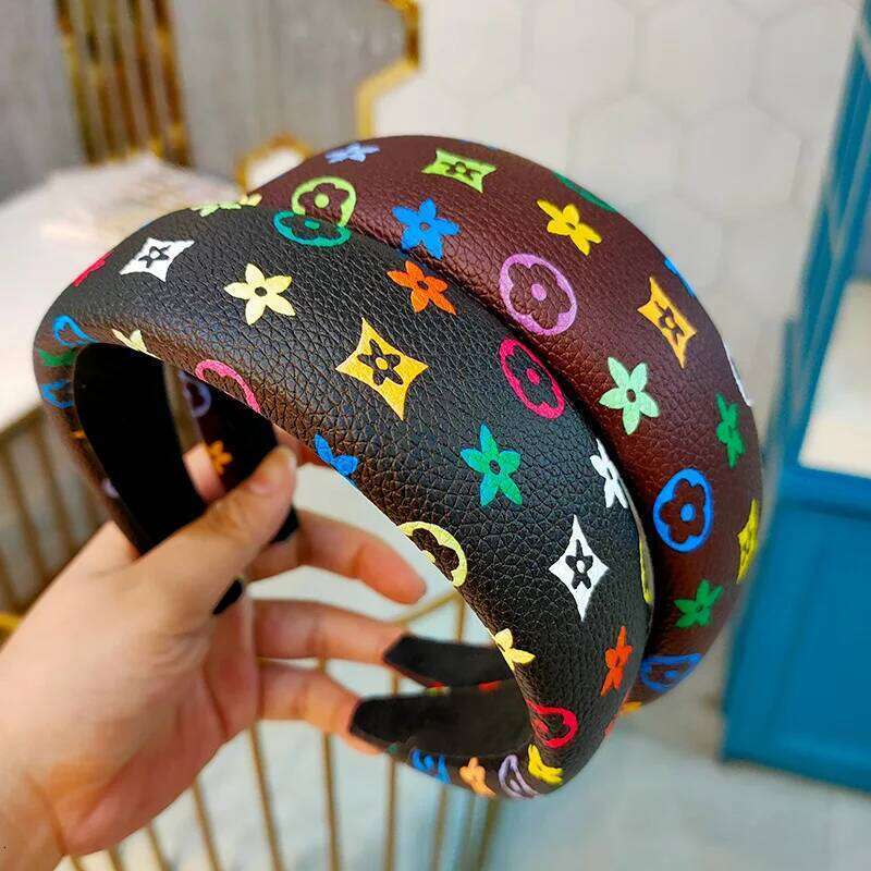 Han leather color printed checkered wide edge headband accessory, simple face washing and pressure hair accessory