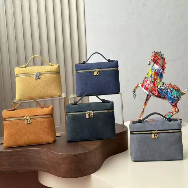 New Designer Handbag Multi functional Retro Square Bag Lunch Box Bag New Versatile Crossbody Handheld Shoulder Small Square Bag Matte Veet bag