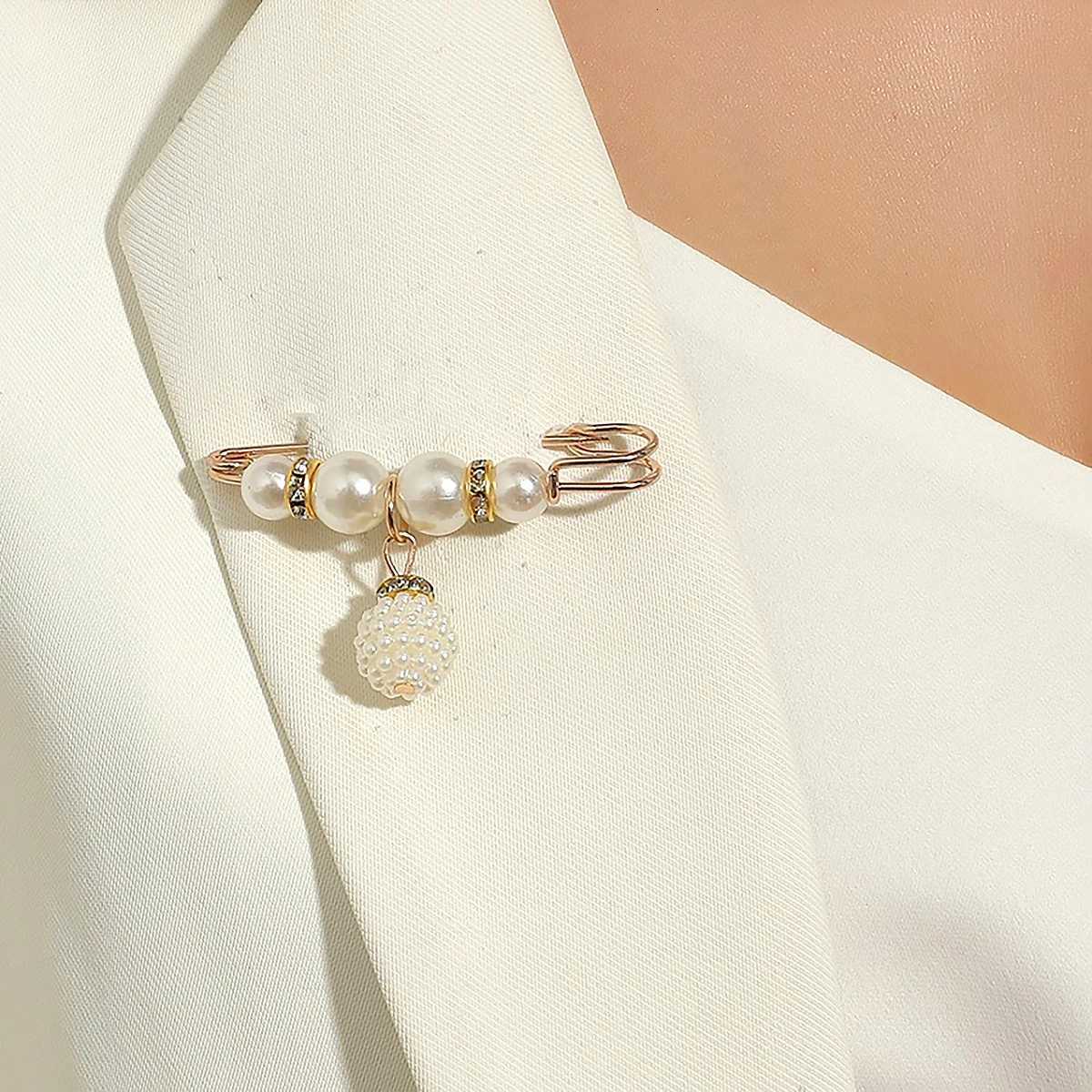 AINSI 12pcs Fashion Pearl Brooch Waist Cinching Adjustable Skirt Antislip Metal Pin Fixed Clothes DIY Accories Y251023