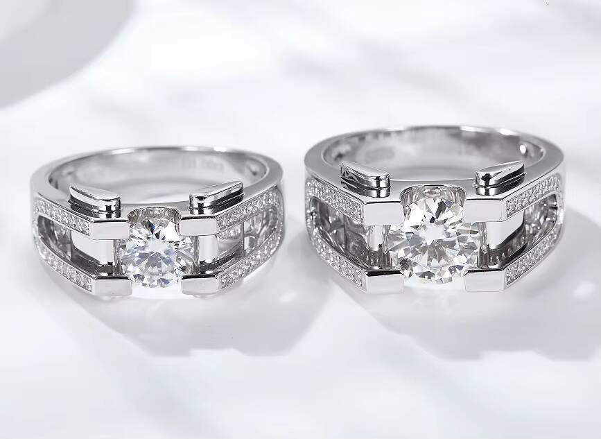 Highquality Moissanite Diamond Ring for Men Twocolor Stylish and Stylish Mens Ox Horn Diamond Ring