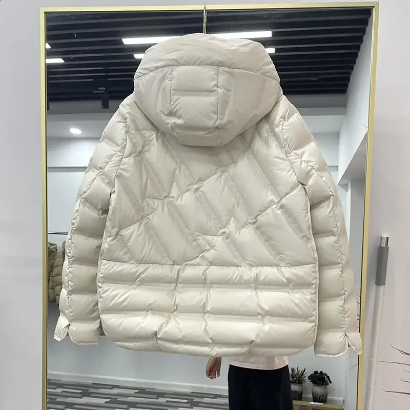 90 White Duck Down Women Jackets Female Stand Collar SingleBreasted Puffer Jacket Casual Loose Hooded Parkas 251022