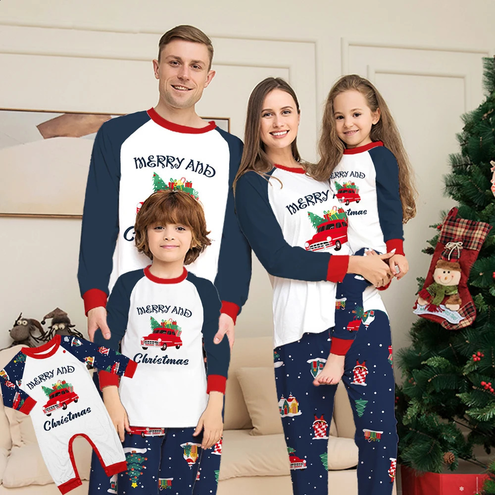 Christmas Family Matching Outfits Pajamas Clothing Sets Cartoon Print Mother Kid baby Xmas Family Look Sleepwear Pyjamas 251023
