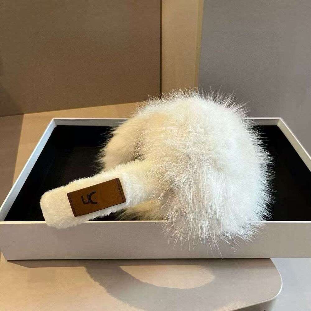 Ug Ear earmuffs Warm Plush Earmuffs lmitation Fur Unisex Sweet Style Pure Color FashionFoldable Soft Simple Adjustable Accessories Winter Designer Scarf