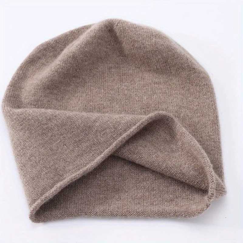 1PC Luxury Beanie Hat A Warm Elastic Breathable Stylish Design Casual Winter Fashion Knitted Beret HatXJ251023