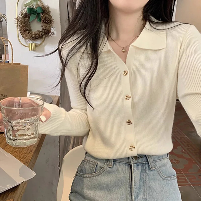 Autumn Elegant Fashion Solid Knit Cardigan Women Clothing Chic Turndown Collar Long Sleeve Sweater Allmatch Elegant Button Top 251020