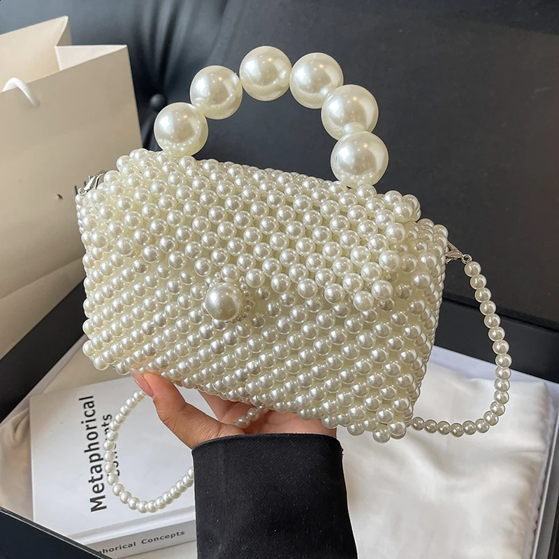 Fashionable and trendy handmade bead woven bag elegant and stylish handbag exquisite and fashionable pearl chain crossbody bag251023
