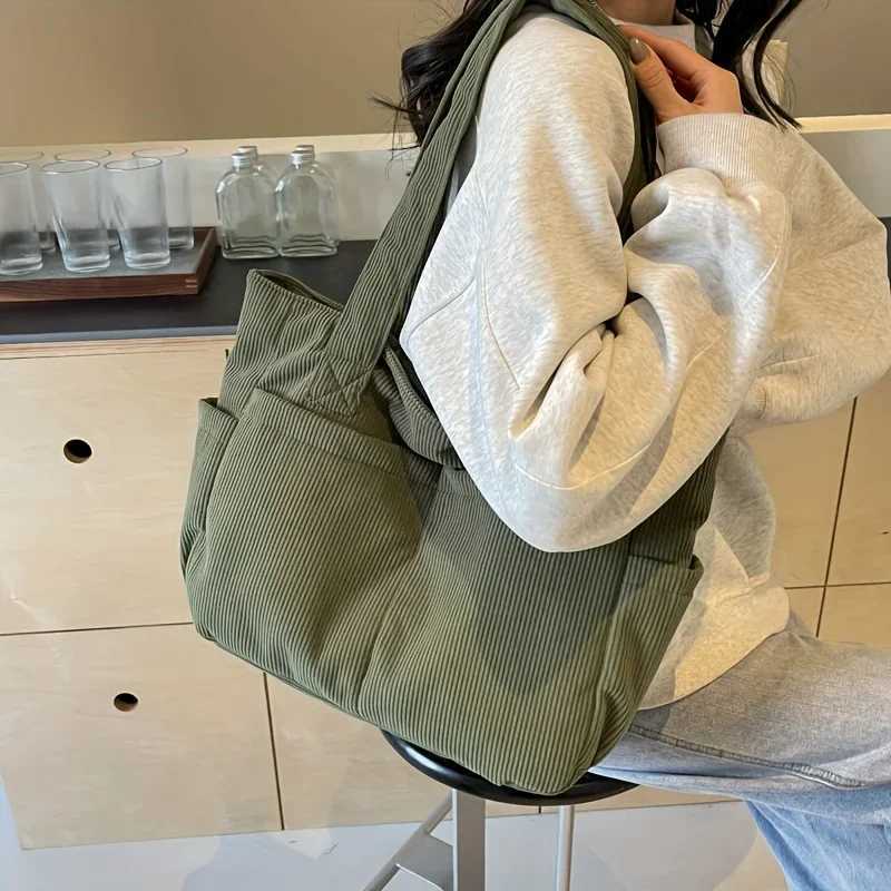 Multiple Pockets Womens Corduroy Tote Handbag Simple Striped Shoulder Bag with Fixed Straps Zipper Large Capacity Commuting BagL251023