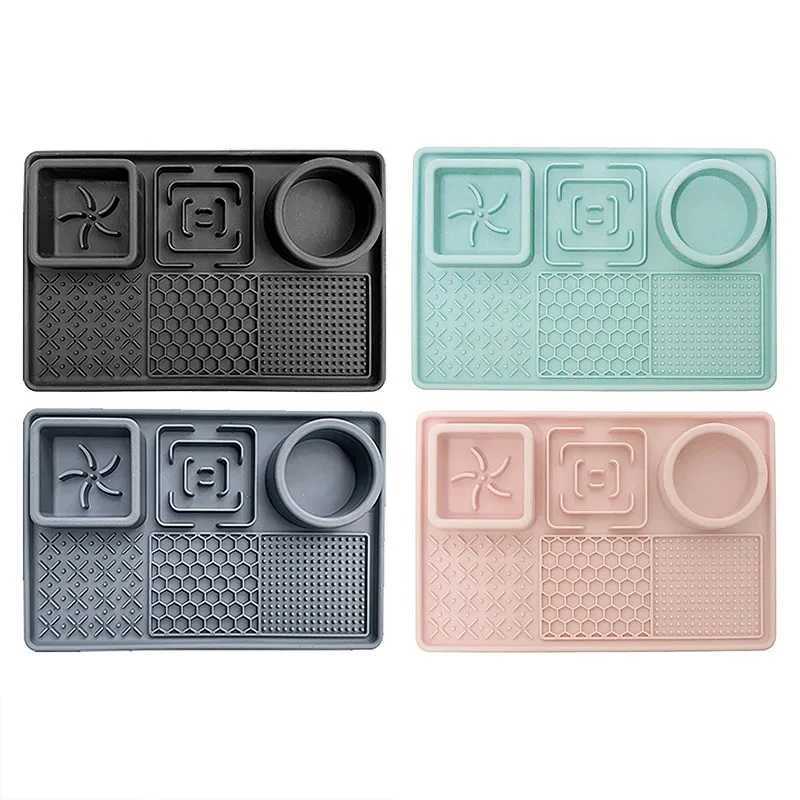 Silicone Dog Licking Mat Pet Slow Feeder With Suction Cup Dog Slow Feeding Pad Yogurt Peanut Food Placemat Dog Accessories Y251023