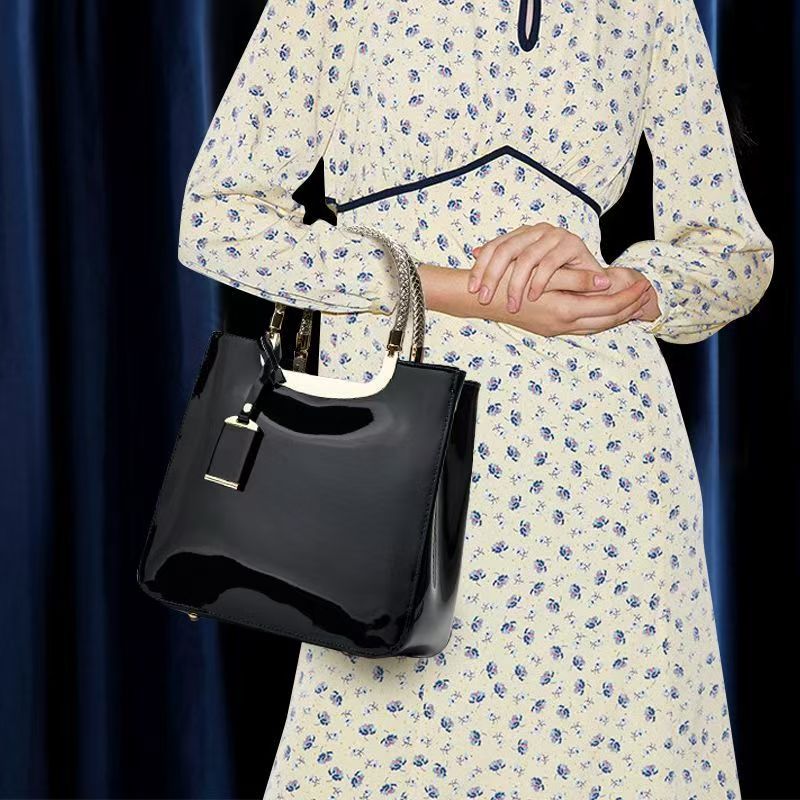 10A shoulder bag Designer bag women's handbag crossbody bag Large Capacity gold and silver buckle classic patent leather luxury bag