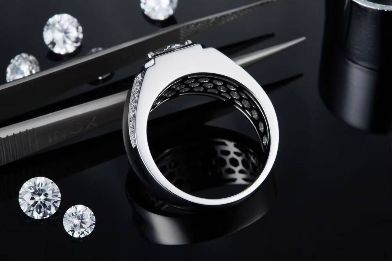 Wholesale Price Moissanite Rings Men Hip Hop Brilliant Cut Ring VVS Moissanite Diamond Inlaid Ring for Women