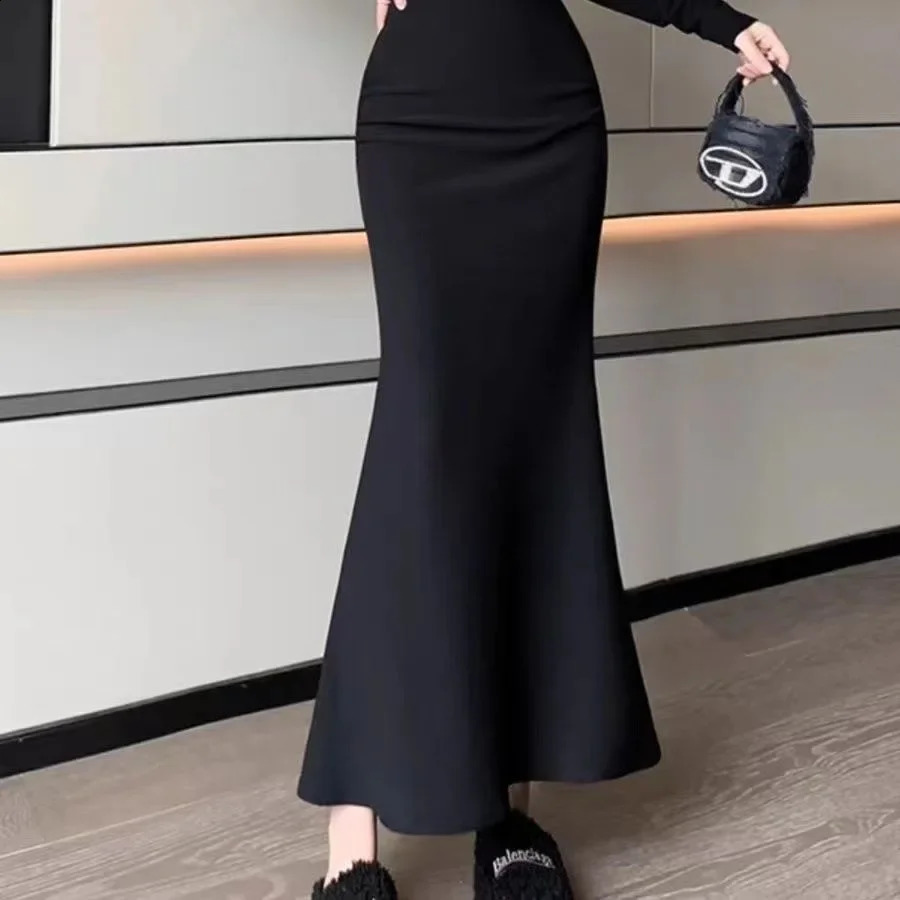 Elegant Long High Waist A Line Skirt Womens Fashion Spring Summer Polyester Fiber Half Body Hip Covering Fish Tail 251022