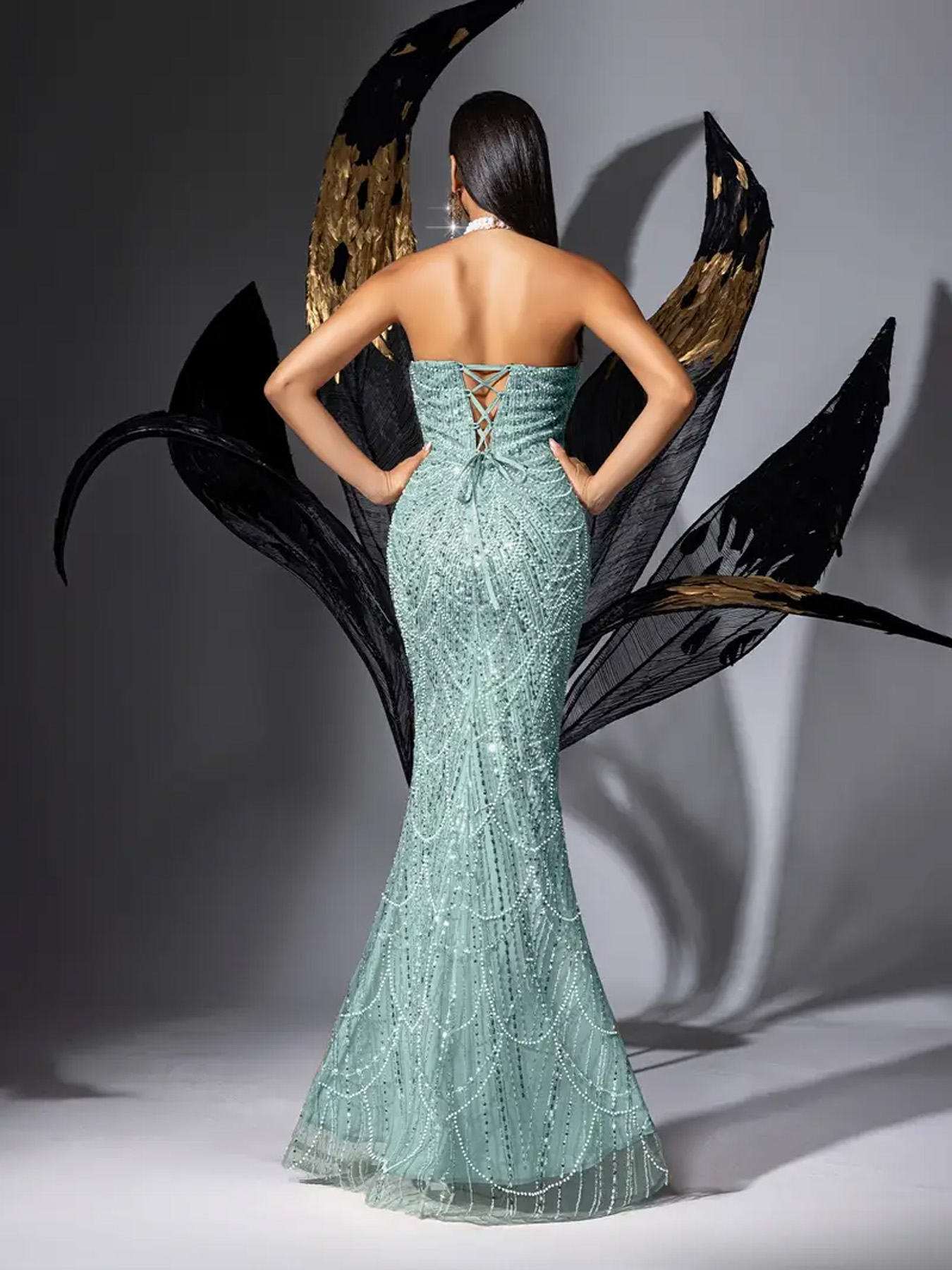 Women's Mememe Brand Pearl Halter Sequin Mermaid Evening Dress, Slim-Fit Glamorous Formal Gown (S-XL, Light Purple/Emerald Green)-D381