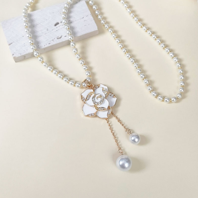 Gold necklace Black Camellia Pearl Necklace Long Crystal Flower Pendant Women's Minimalist Sweater Necklace gift necklace for men