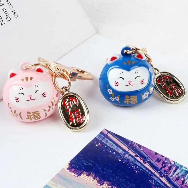 Lucky Cat Keychain Japan Maneki Neko Trinkets Keyrings Car Bag Charm Ornaments Pendant Keyfob Bag Accessories Z251023