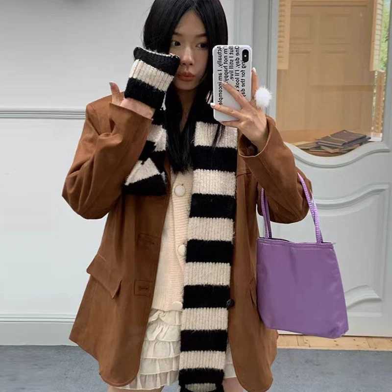 Japanese 2in1 Contrasting Striped Scarf Soft Wool Knitted Scarf Women Winter Versatile Simple Knitted Scarf Neck Warmer Scarf J251113