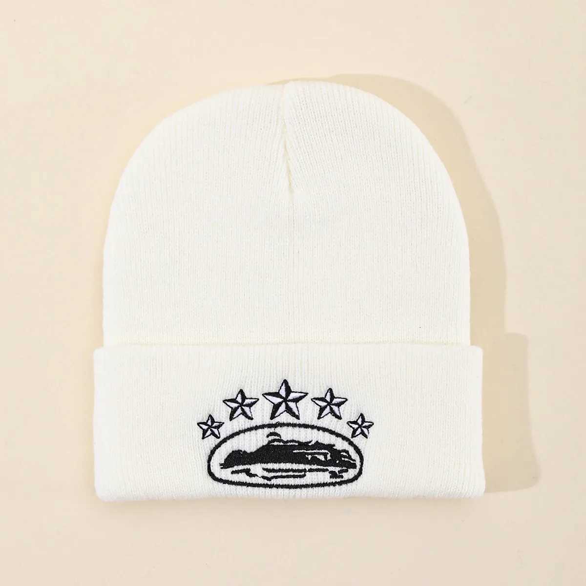 Winter Fashion Warm Knitted Hat Devils Island Embroidery Trendy Street Hoodie Cold Hat Outdoor Travel Ear Protection BeaniesXJ251023